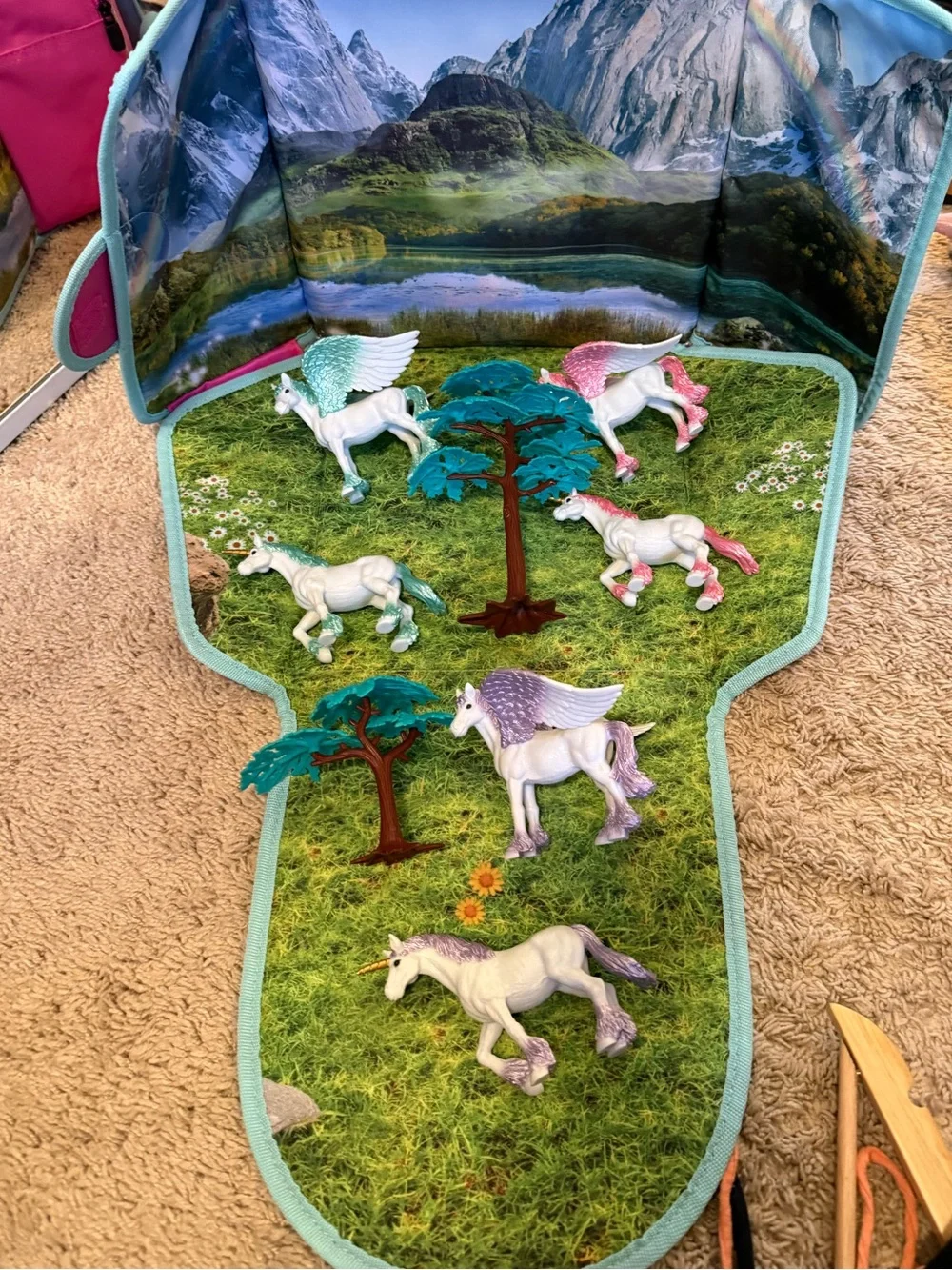 🦄Lakeshore Unicorn Lunchbox🦄 - Pink with Scenic Print